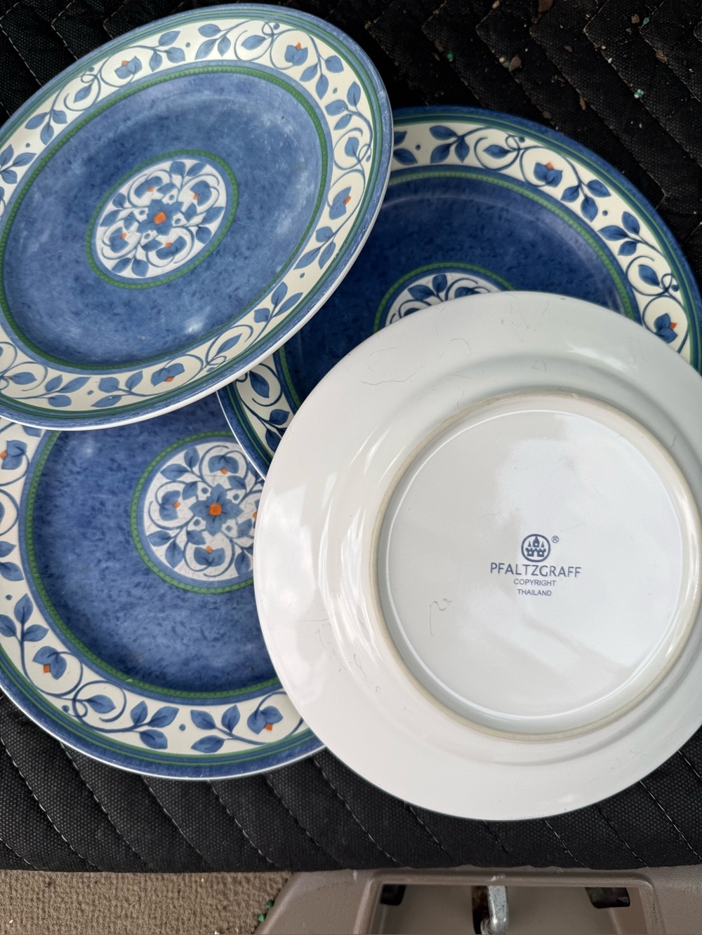Pfaltzgraff Blue and White Floral Border Dinner Plates